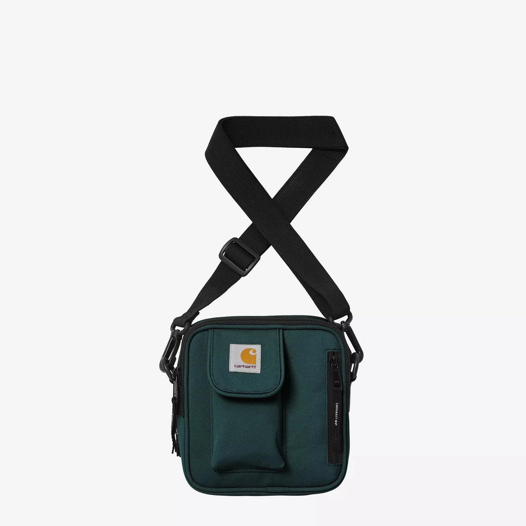 Sac Carhartt WIP Essentials Small – polyester recyclé déperlant, 1,7 L, poches zippées et bandoulière ajustable – dispo à Mons.