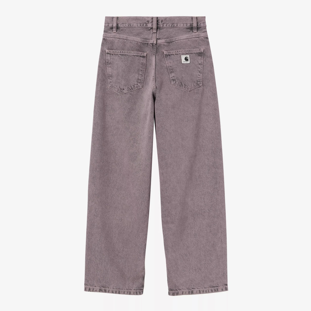 Pantalon Brandon femme en denim 100 % coton, coupe loose et taille basse, style skate et casual chic, disponible à Saint-Ghislain près de Mons.