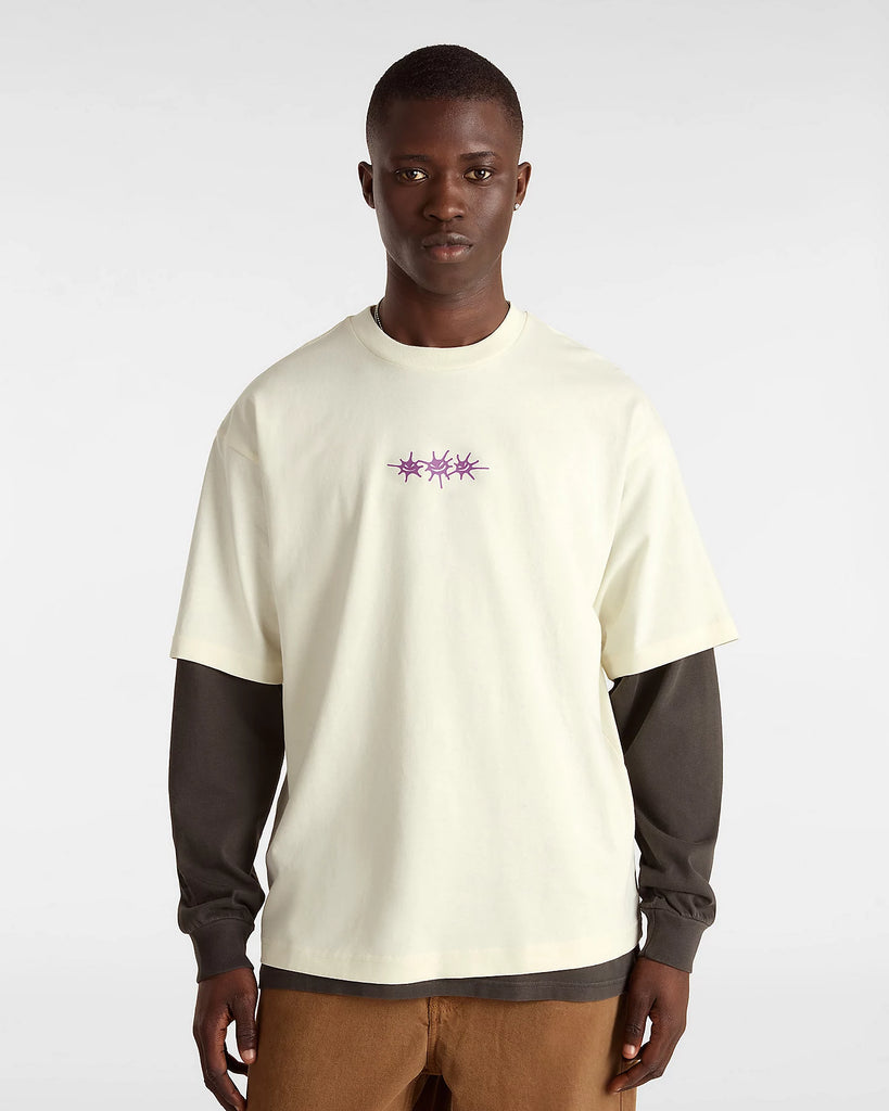 Mannequin portant le T-shirt Vans Skate Difficult to Love Marshmallow vue de face