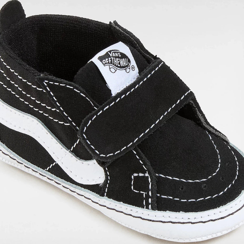 Chaussures pour bébés Vans Crib Sk8-hi Black vue de 3/4 face