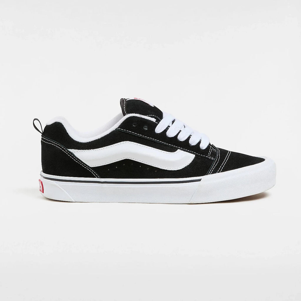 Chaussures Vans Knu Skool Black White vue de profil extérieur