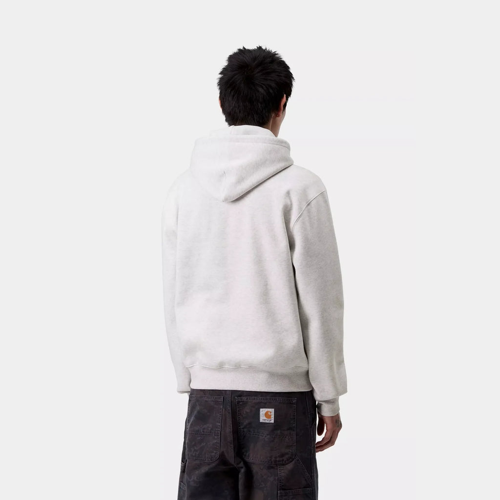 Hoodie Carhartt WIP Script Ash Heather Rondo coupe ample logo brodé – skateshop Mons - Porté par un mannequin vu de dos