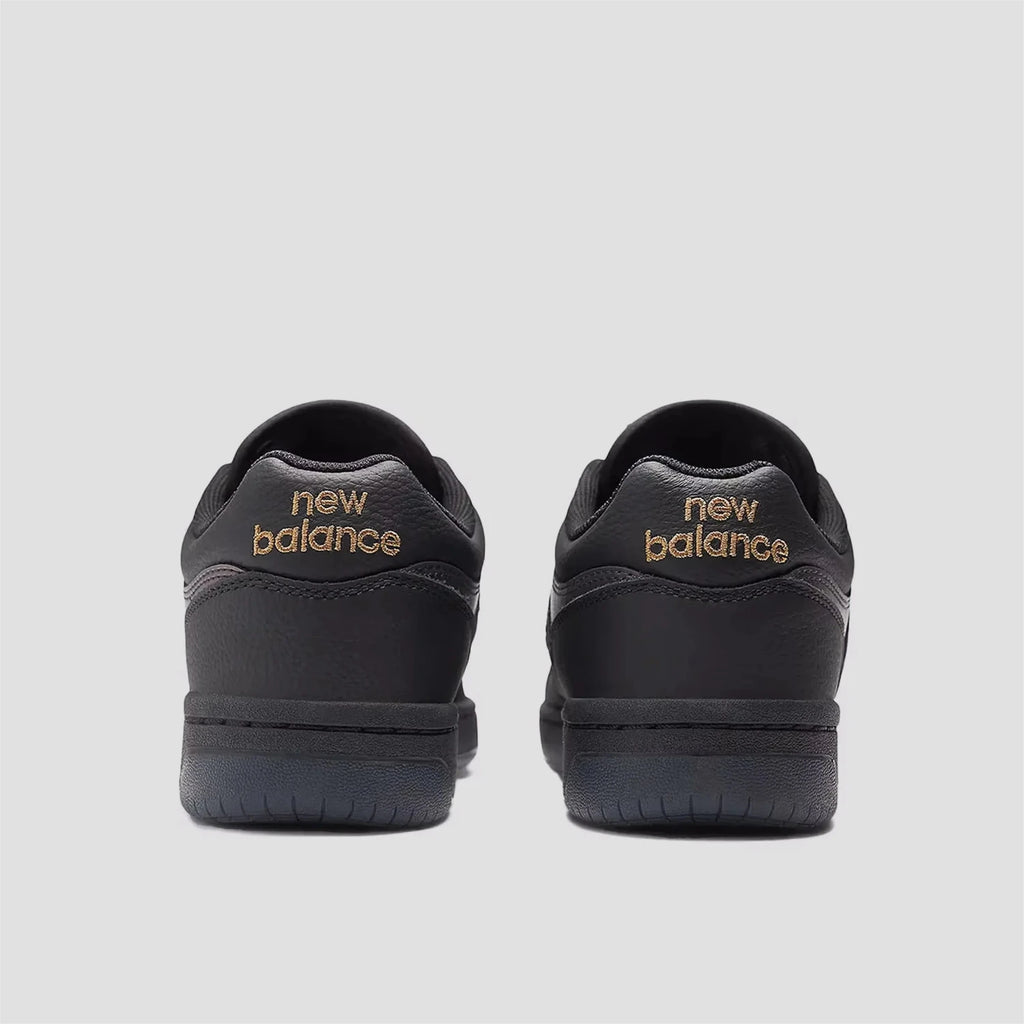 NB Numeric x Bronze 56K 480 vues de derrière 