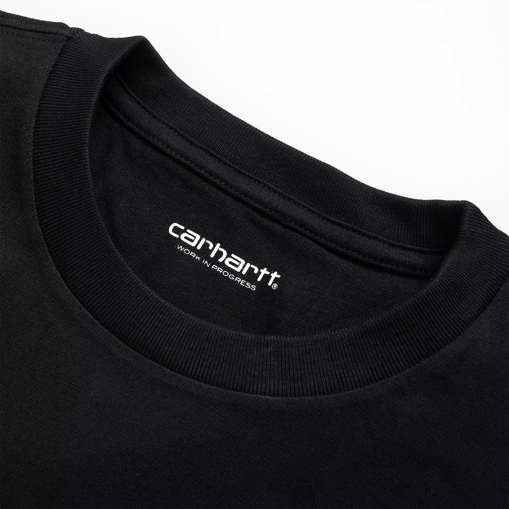 T-shirt Carhartt WIP Black Gold Chase zoom sur le logo imprimé sur le col