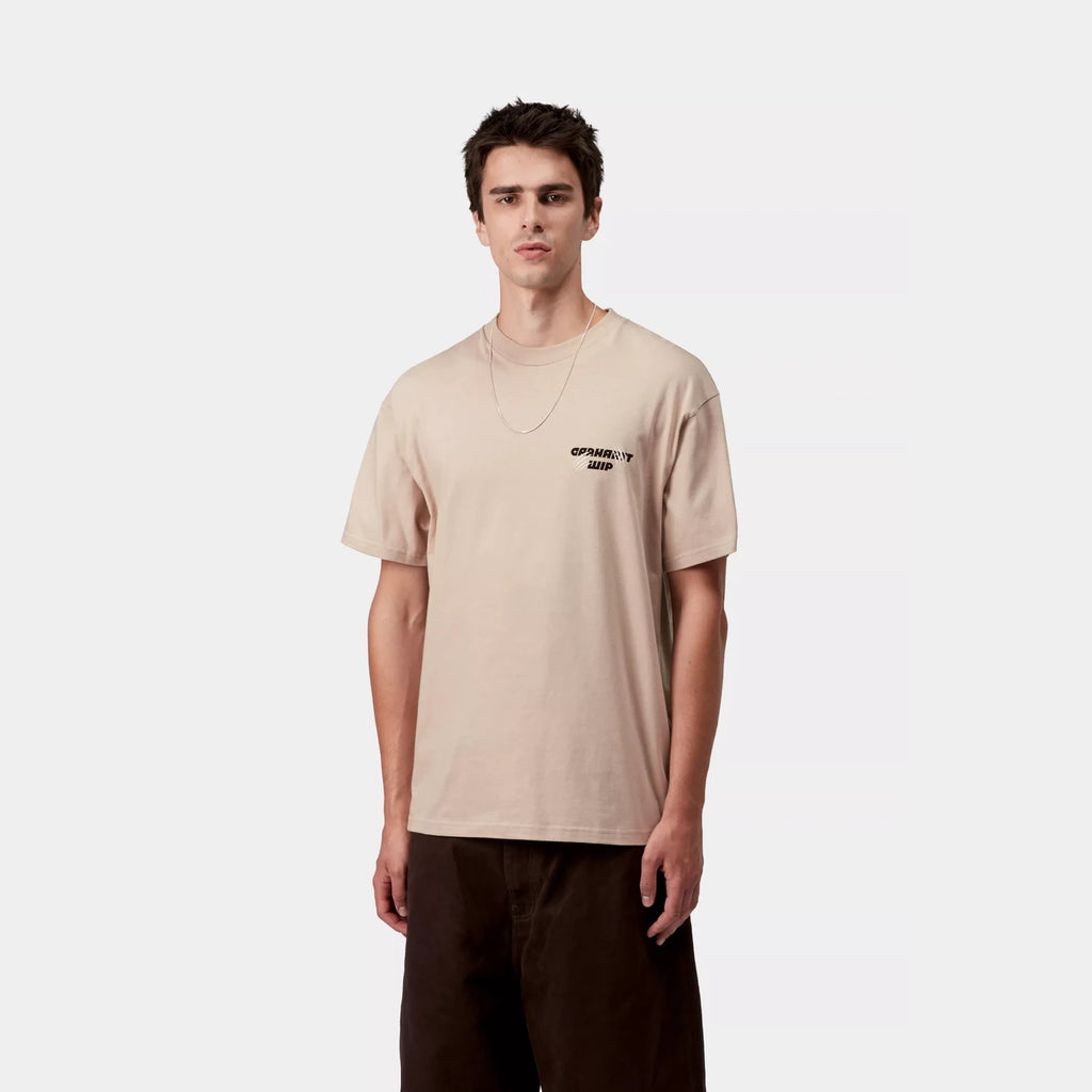 Carhartt WIP T-shirt Wiptopia Wall coton bio coupe loose imprimés graphiques – skateshop Mons. Porté par un mannequin vu de face